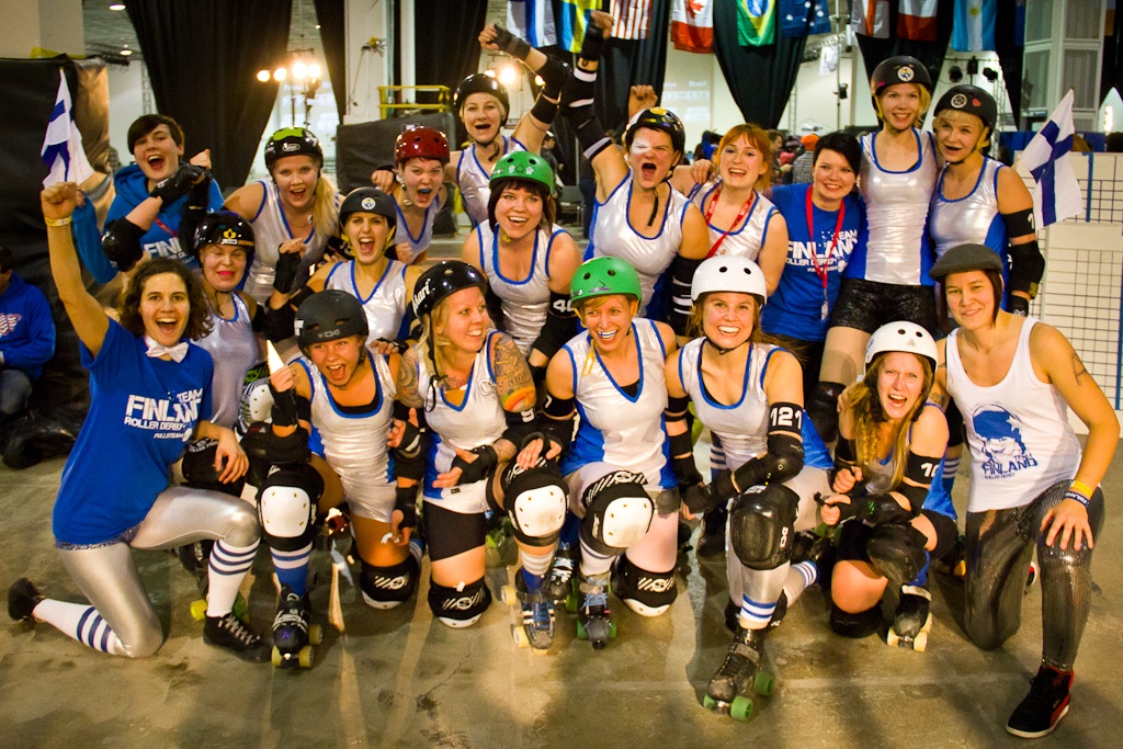 RollerDerbyTeamFinland1_photo_MarkoNiemelä