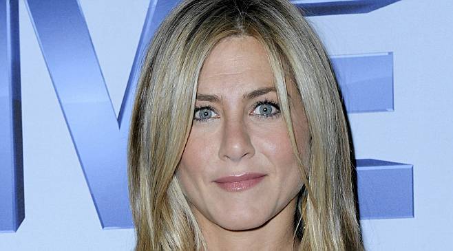 img-1288633855092aniston