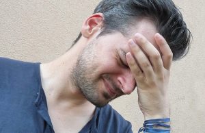 mies-päänsärky-stressi-ongelma-impotenssi-pixabay-crop
