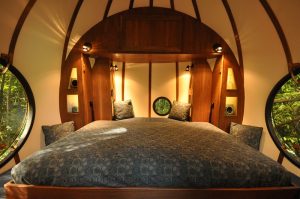 hotel-free-spirit-spheres-bedsphere-smaller