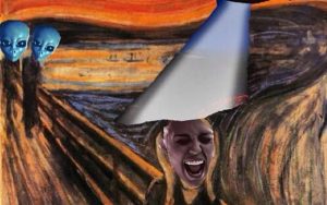 miley-cyrus-huuto-ufo-crop