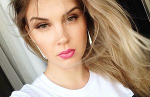 anni-uusivirta-selfie