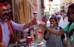 jäätelömies-istanbul-turkki