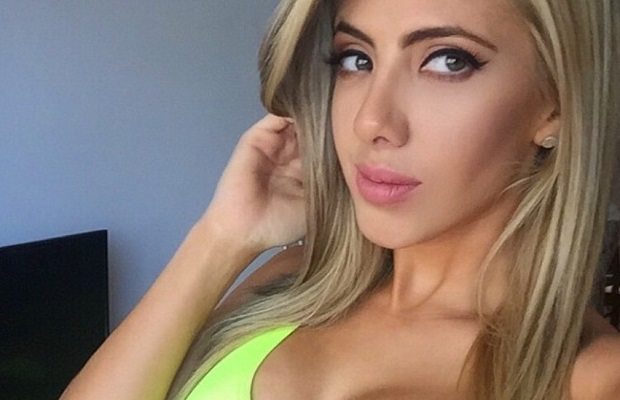 valeria-orsini-selfie-crop