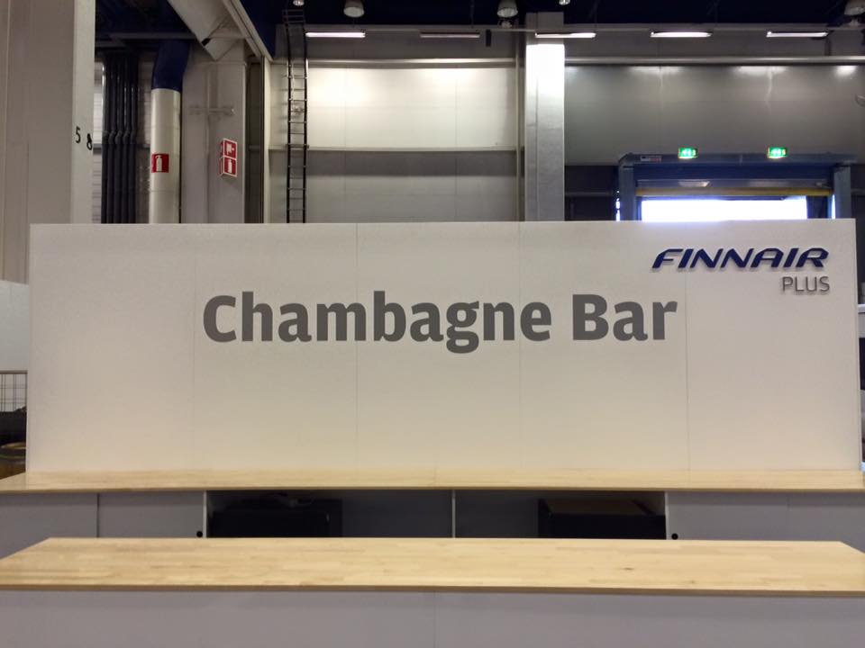 finnair-chambagne-bar