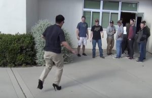 mp-miehet-korkkareissa-artik