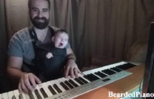 isä-poikavauva-piano