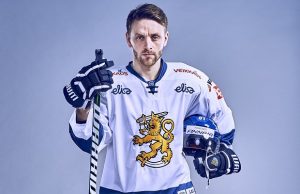 leijonat-game-jersey-crop