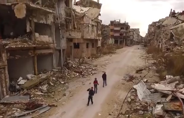 syyria-homs-rauniot-lapset