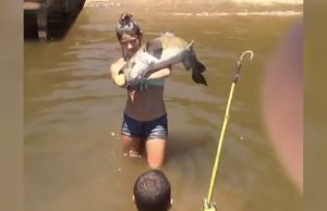 mp-monni-nainen-artik