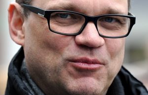 juha_sipila_wikipedia-18-4-2015-crop