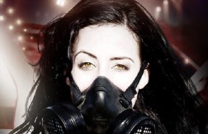 kaasunaamari nainen -crop