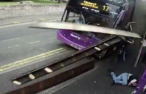 mies jää bussin alle