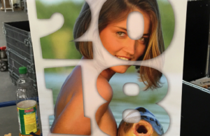 kalat ja alastomat naiset kalenteri