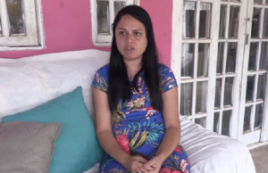 rintasyövästä selviytynyt nainen