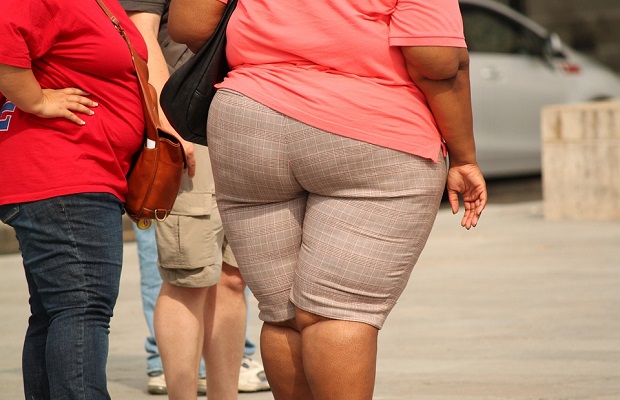 ylipainoinen-nainen