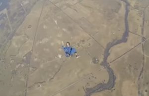 laskuvarjo-hyppääjä-youtube