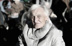 vanha-nainen-pixabay