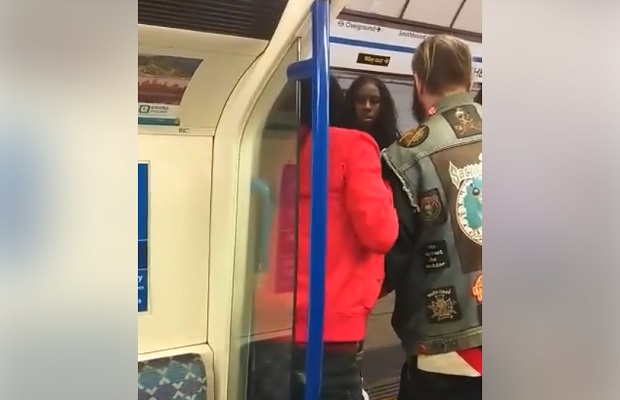 lontoo-metro-tappelu-facebook-mark-smith