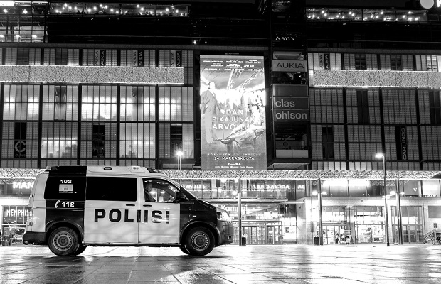 poliisi-kamppi-narinkkatori-facebook-helsingin-poliisilaitos-crop