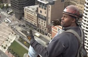 työntekijä-pilvenpiirtäjä-youtube