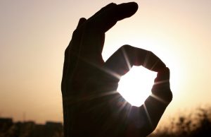 kasimerkki-auringonlasku-pixabay