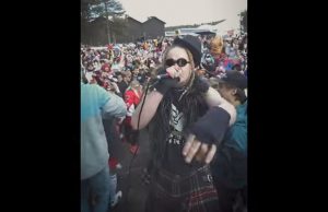 levi-äijä-lumimyrsky-sandstorm-youtube