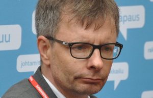 Heikki_Hiilamo-wikimedia-commons-crop