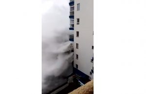 jättiaalto-kerrostalo-teneriffa-youtube-