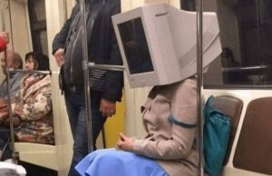 metro-nainen-kuva-wackyy-org