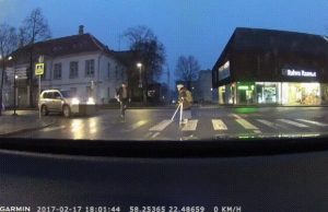 suojatie-vanhus-kuva-funny-or-die