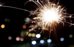 uusivuosi-sädetikku-pixabay