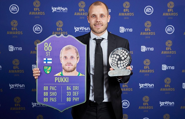 Teemu_Pukki_palkinto-kuva-EA-Sports