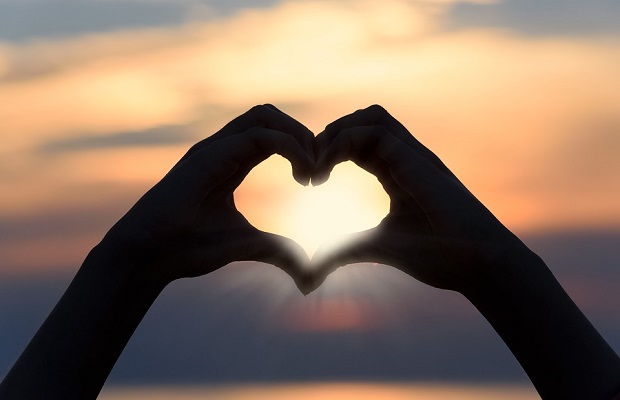 rakkaus-sydän-kädet-pixabay