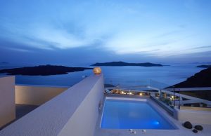 Hotels.com_OnTheCliff