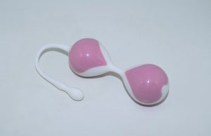 seksilelu-värisevä-pallo-pixabay