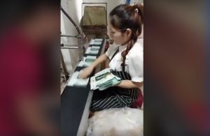 työntekijä-liukuhihna-facebook-Catriona-Elisa-Gray