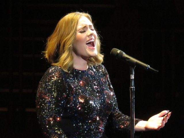 Adele_Live_2016_tour.jpeg