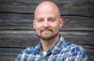 Mikko_Kärnä-wikimedia-commons-juha-kauppinen-crop