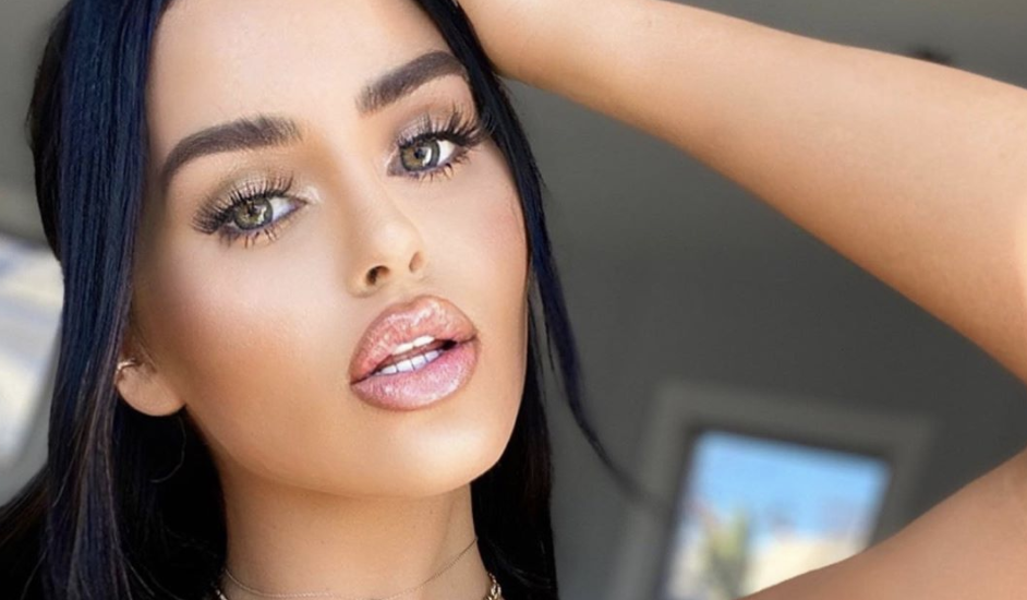 Abigail Ratchford – IG