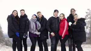 temptation_island_suomi_kausi_9_promo_pariskunnat_sonya_mitte_julia_henrikki_mika_mirkku_vp_anna_01_lars_johnson_photography