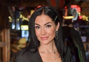 Riina-Maija Palander paljasti onnellisen uutisen – ”Kaunis tyttövauvamme on syntynyt” Riina-Maija_Palander-AOP