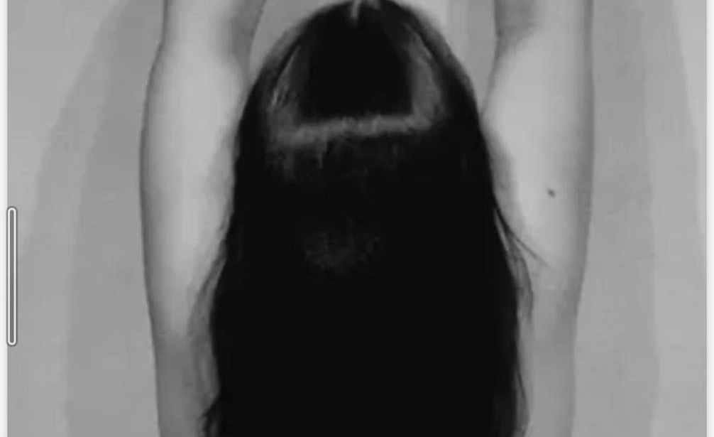 aviomiesTINDERprofiilit1002cropped2