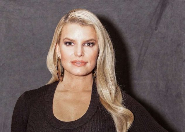 Jessica_Simpson-AOP