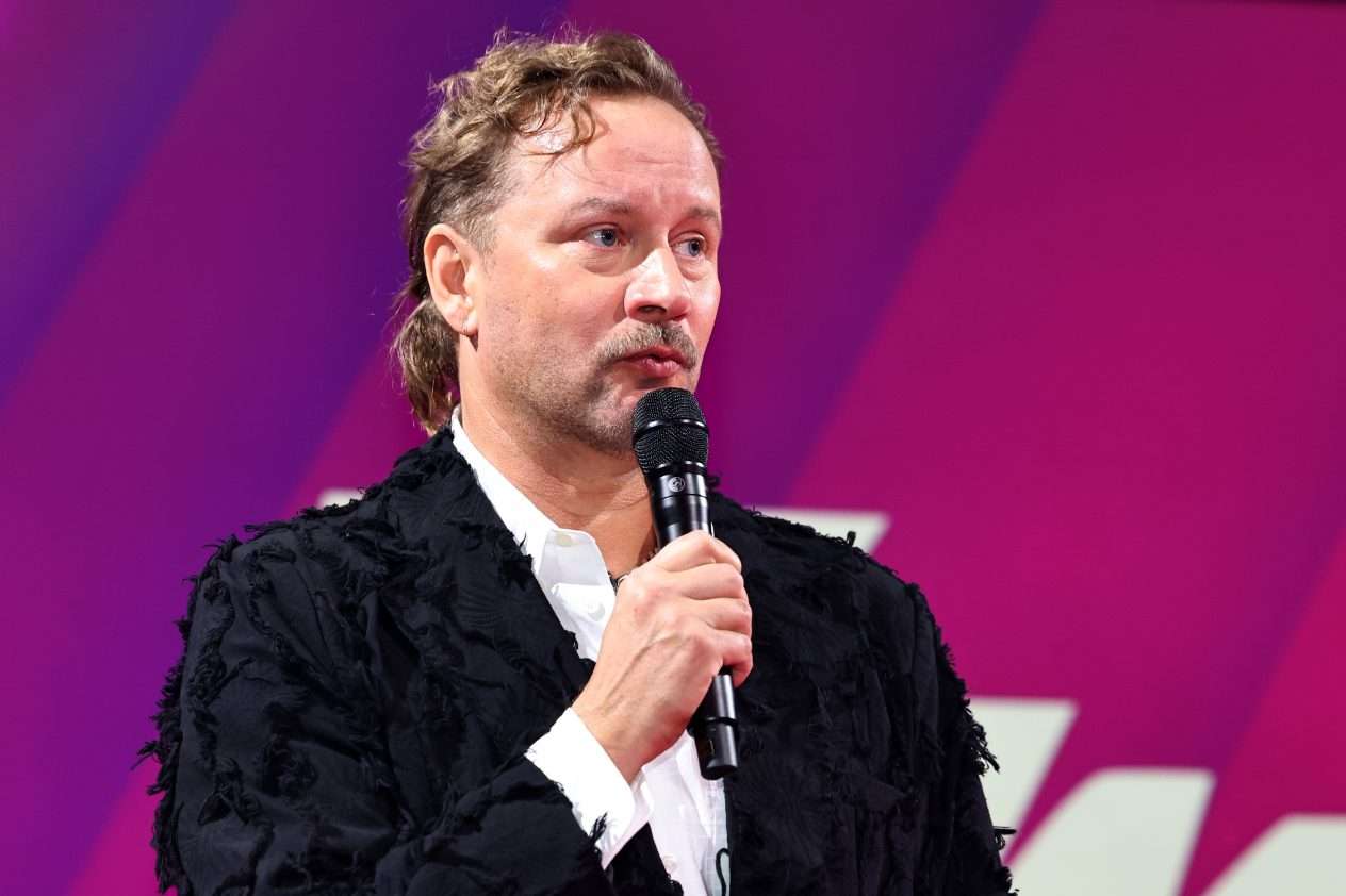 Euroviisut 2026: Mikko Silvennoinen on toiminut pitkään Euroviisujen selostajana.