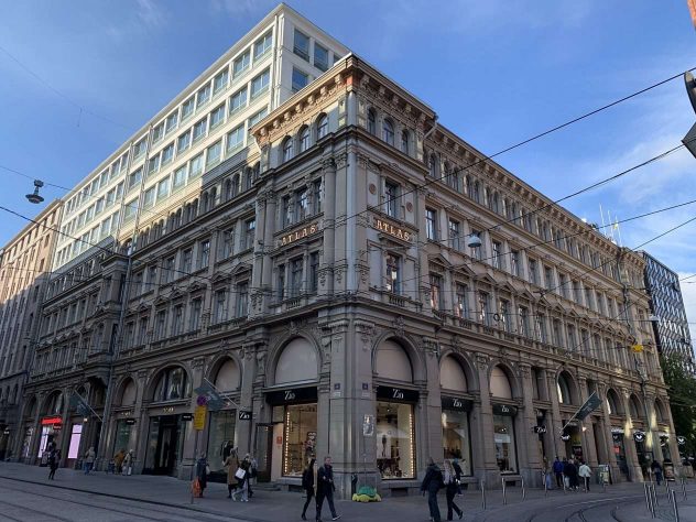 Atlaksen_talo_(Aleksanterinkatu_15_B,_Kluuvi,_Helsinki,_Finland)_Oct_1,_2025